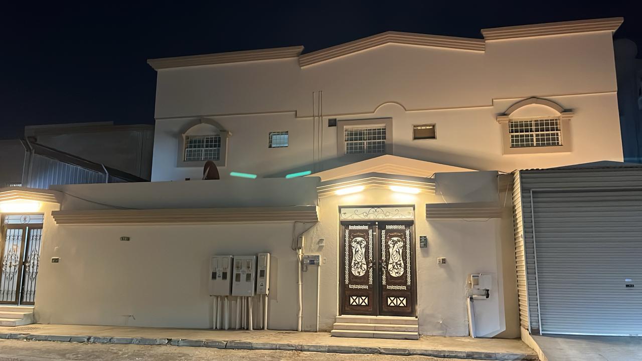 الصورة الرئيسية