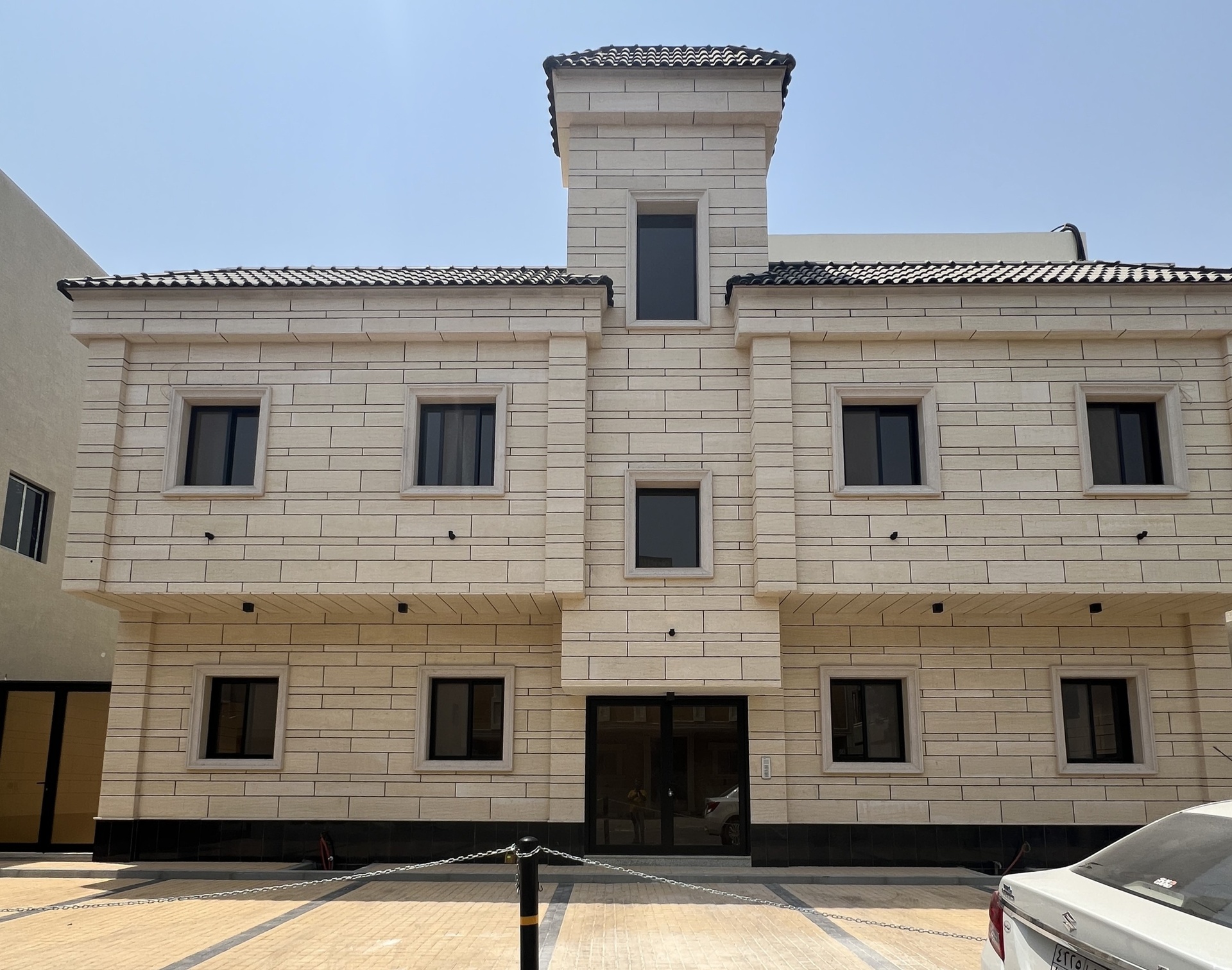 Main image